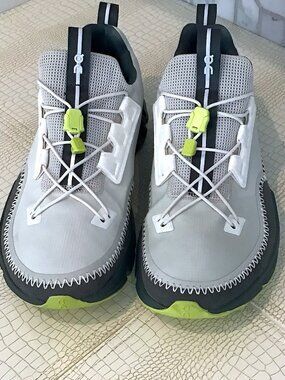 On Cloud Away Running Shoes Green Gray Women’s 10.5, Men's 9